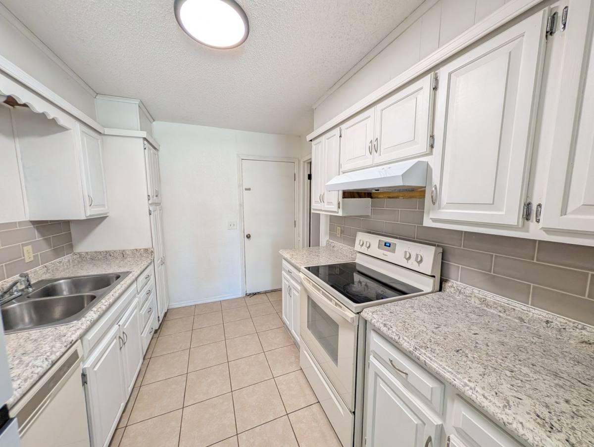 Apartment for rent at 9904 E 22nd Place, Tulsa, OK 74129