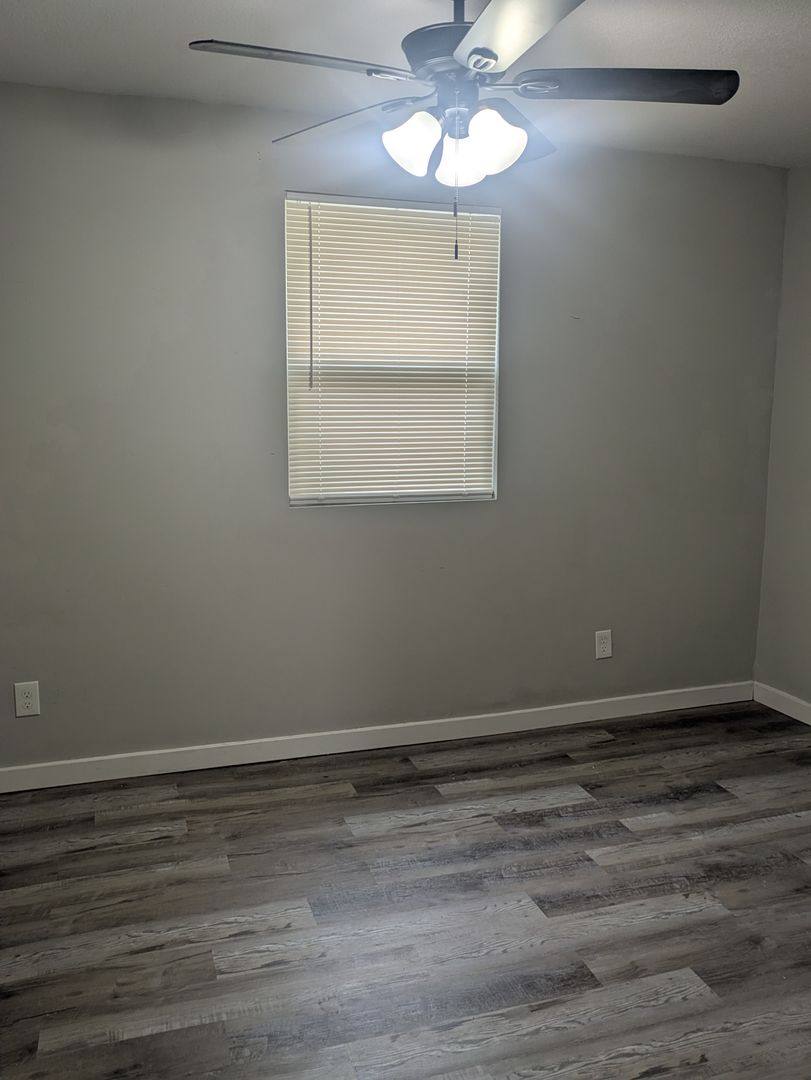 Apartment for rent at 1518 Topping Ave, Kansas City, MO 64127