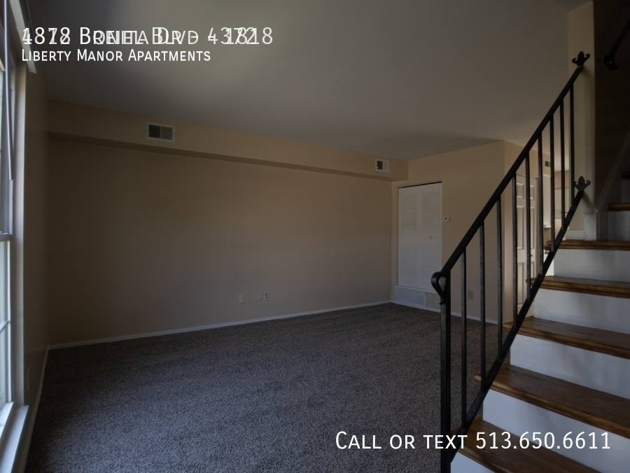 Townhouse for rent at 1818 Breiel Blvd, Middletown, OH 45044