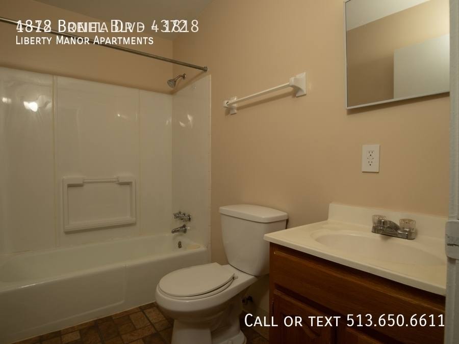 Townhouse for rent at 1818 Breiel Blvd, Middletown, OH 45044