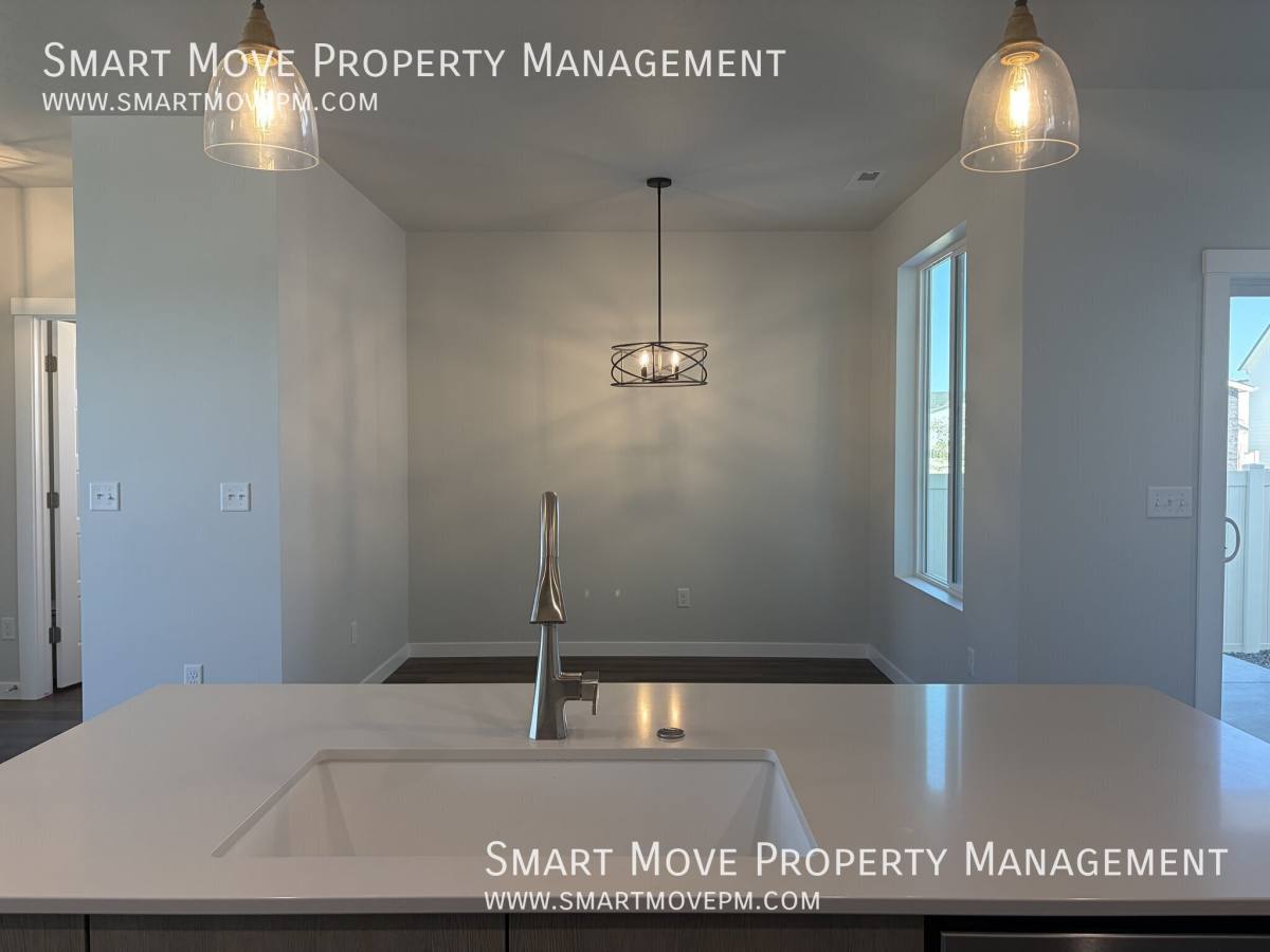 House for rent at 4340 N Camp Creek Ave, Meridian, ID 83642