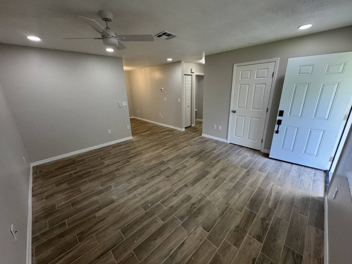 Apartment for rent at 21512 Campbell Dr, Brooksville, FL 34601