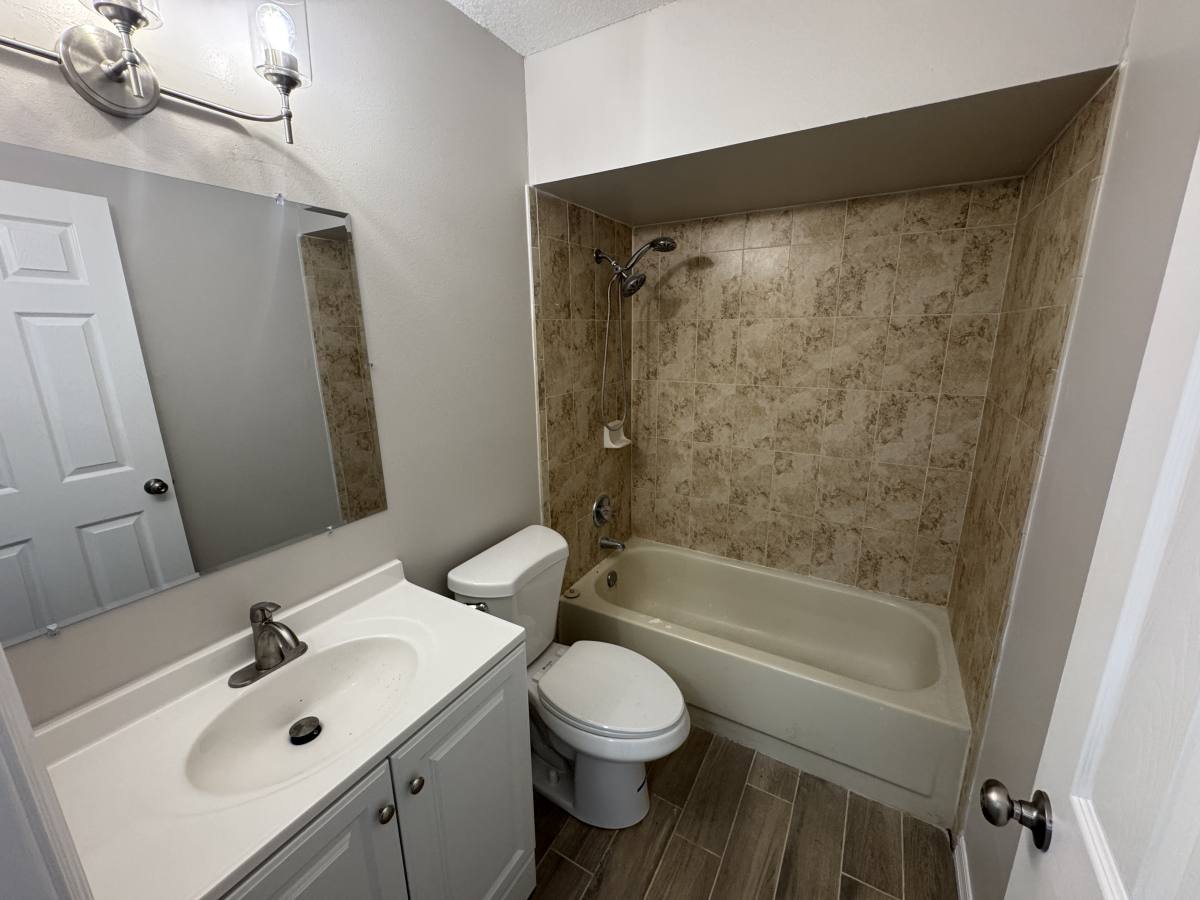 Apartment for rent at 21512 Campbell Dr, Brooksville, FL 34601