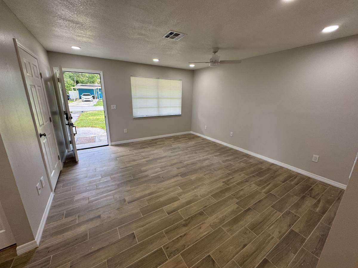Apartment for rent at 21512 Campbell Dr, Brooksville, FL 34601