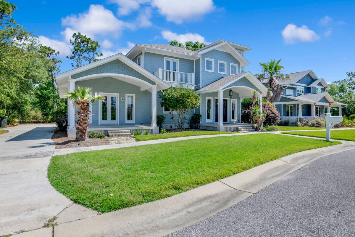 House for rent at 516 Downhaul Dr, Pensacola, FL 32507