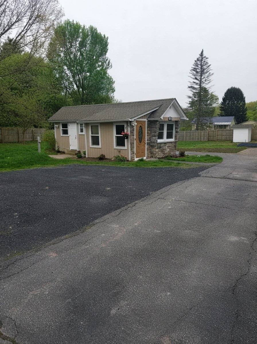 Apartment for rent at 7 Mary Ann Ave #2, Port Jervis, NY 12771