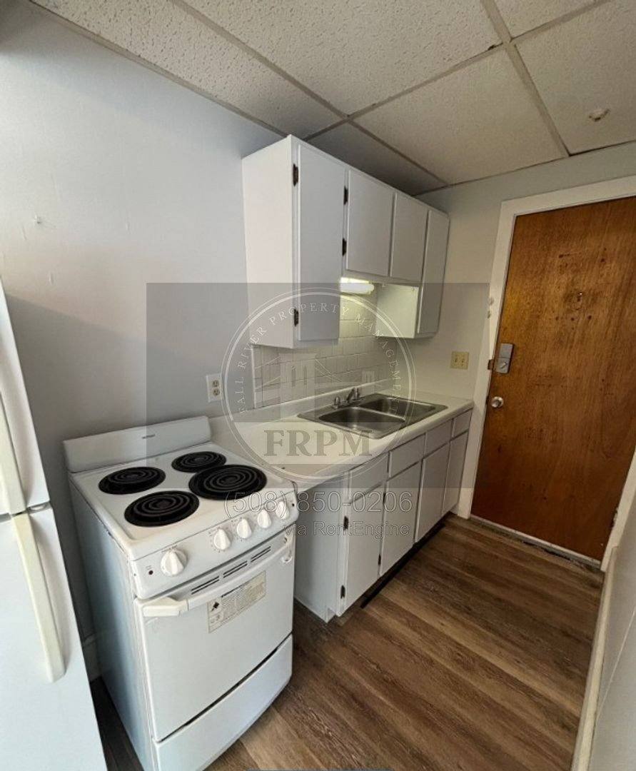 Apartment for rent at 33 Berkley St #2, Taunton, MA 02780