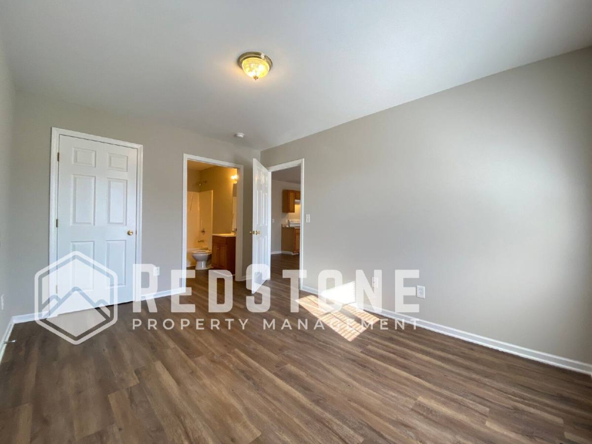 Apartment for rent at 1110 Chandler Ave, Burlington, NC 27217