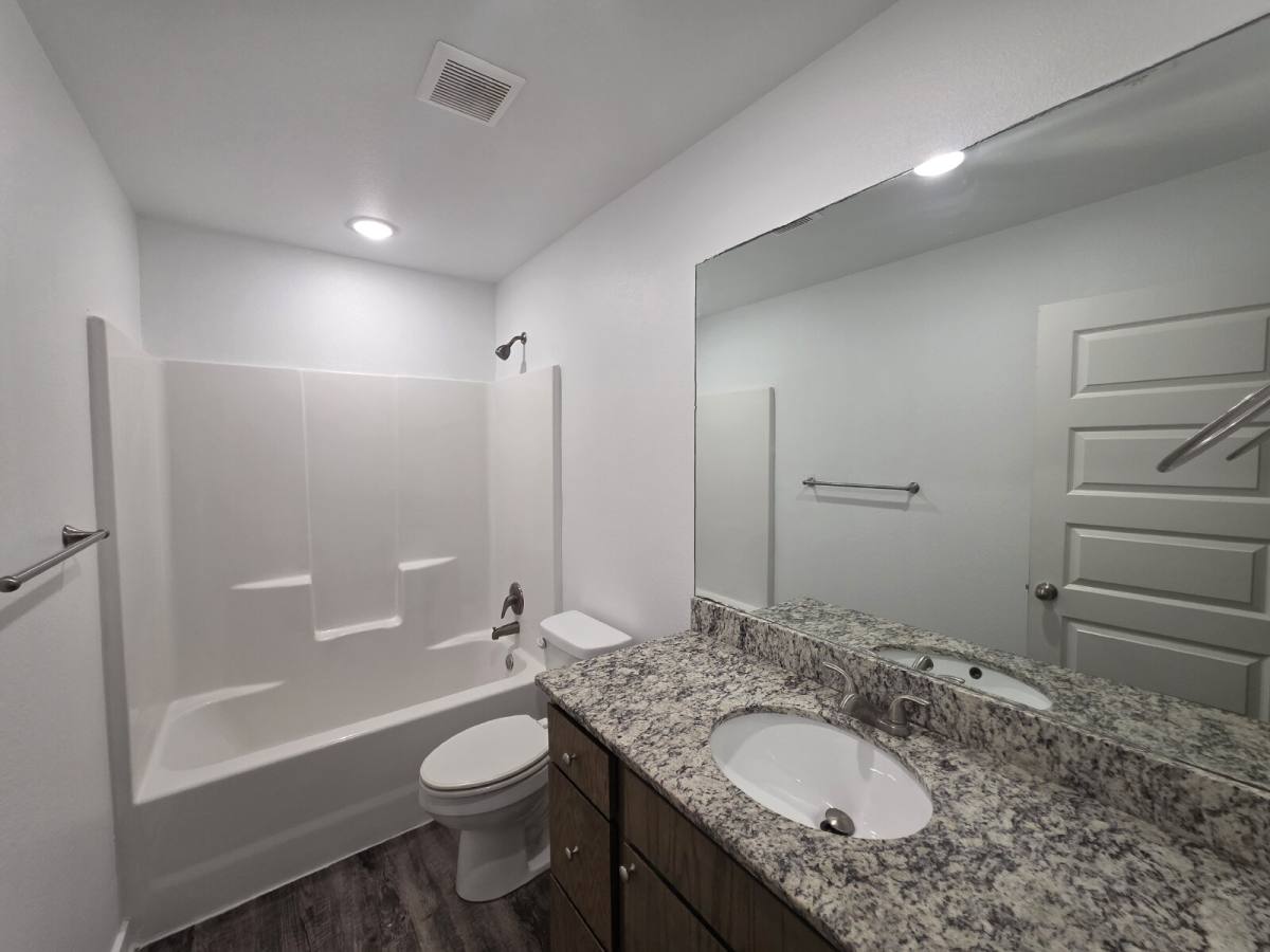 Apartment for rent at 637 Hidden Springs Dr #1, Decatur, AR 72722