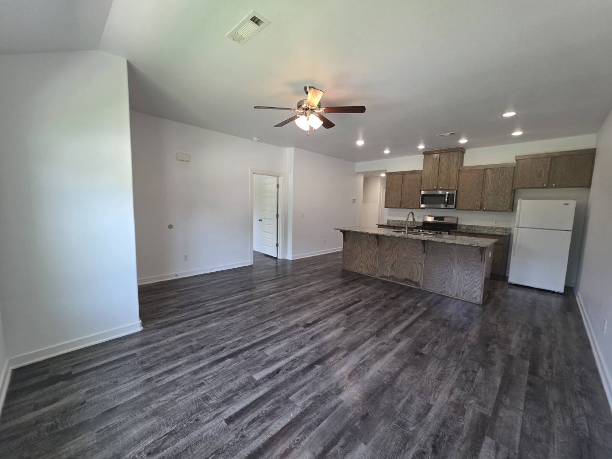 Apartment for rent at 637 Hidden Springs Dr #1, Decatur, AR 72722