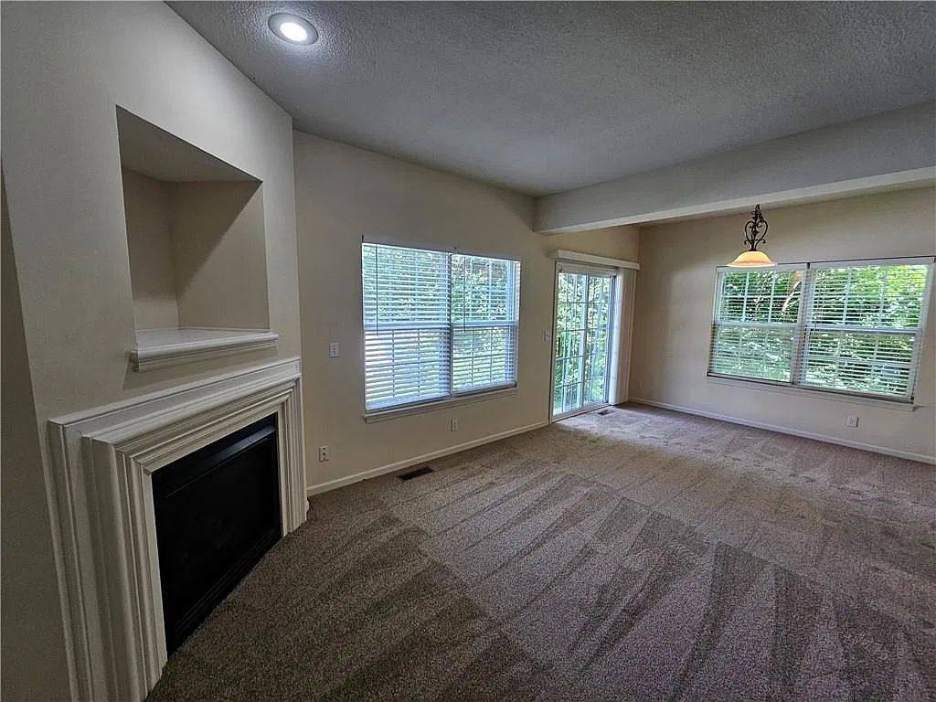 House for rent at 8822 Timber Creek Lane, Liberty, MO 64068