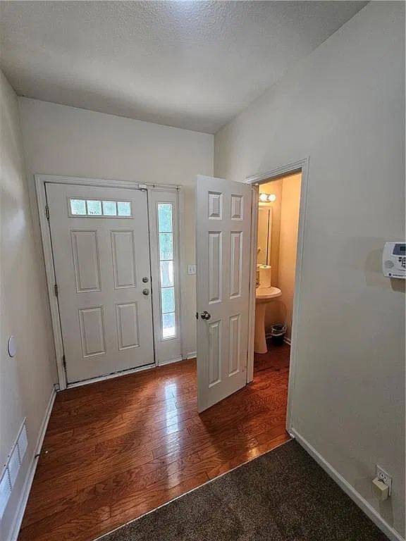 House for rent at 8822 Timber Creek Lane, Liberty, MO 64068