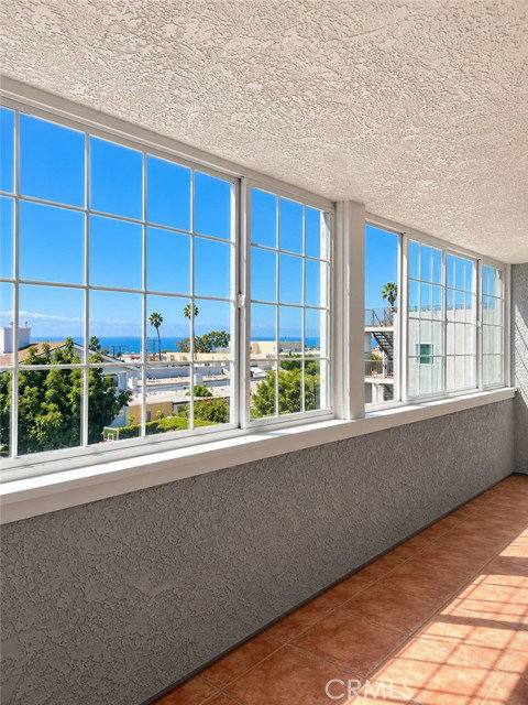Townhouse for rent at 407 Anita St #B, Redondo Beach, CA 90278