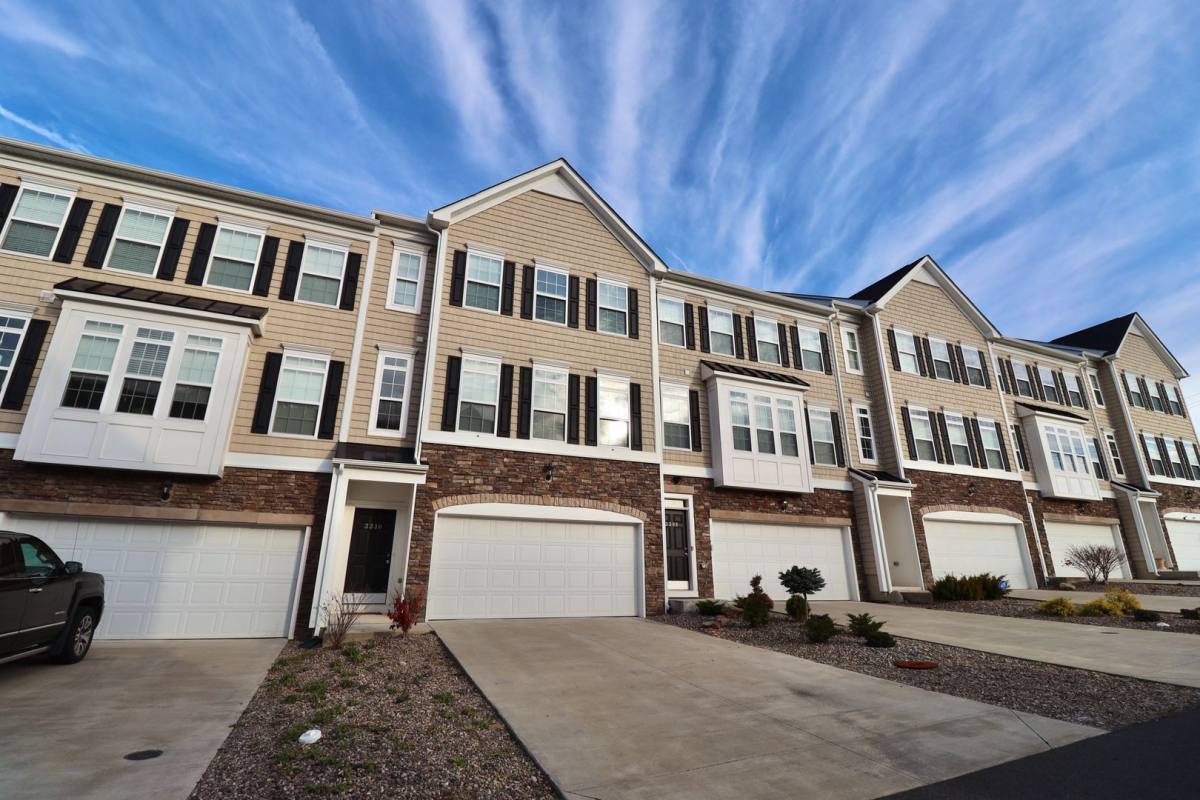 Townhouse for rent at 3317 Sun Court, Morgantown, WV 26505
