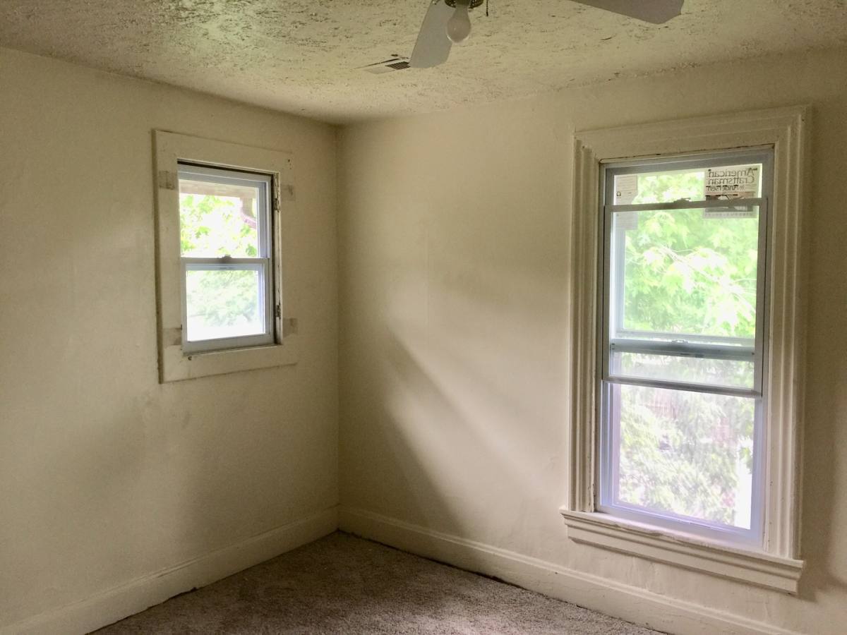 Apartment for rent at 294 W Church St, Newark, OH 43055
