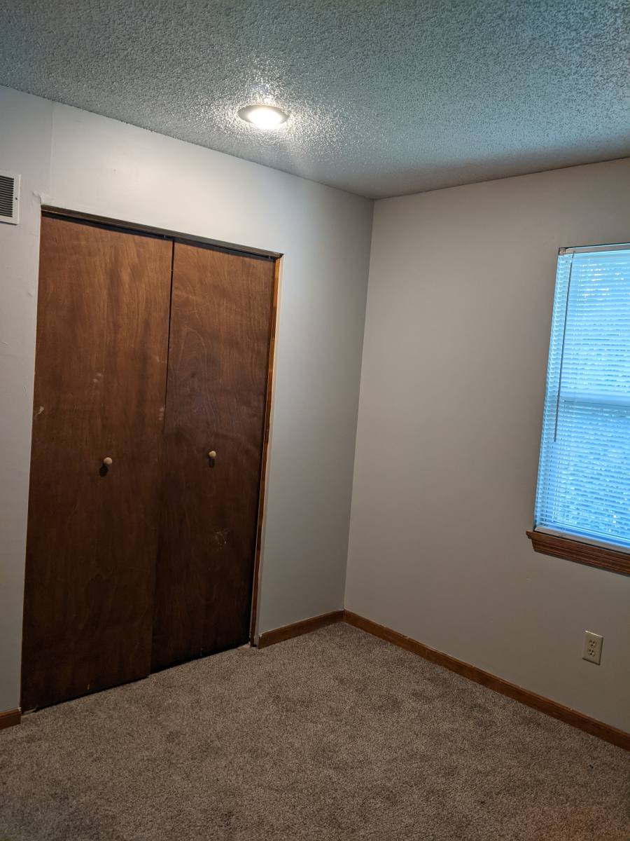 Apartment for rent at 420-434 Gallatin, Liberty, MO 64068