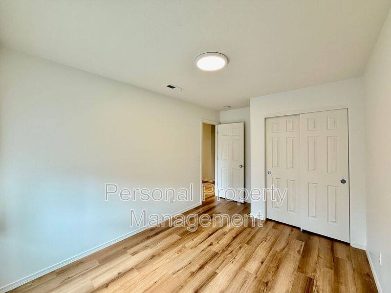 House for rent at 5327 N St, Washougal, WA 98671
