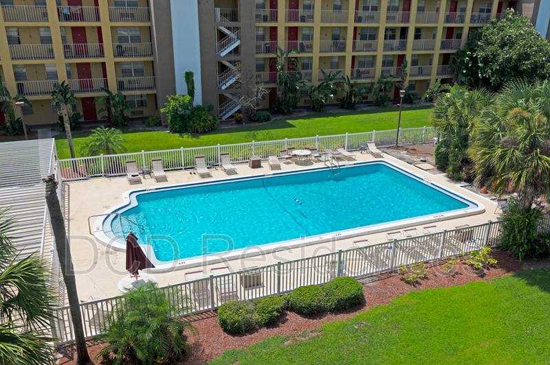 Apartment for rent at 1015 Griffin Rd #221, Lakeland, FL 33805