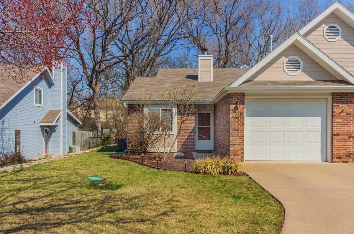 Townhouse for rent at 2618 Georgetown Place, Manhattan, KS 66502