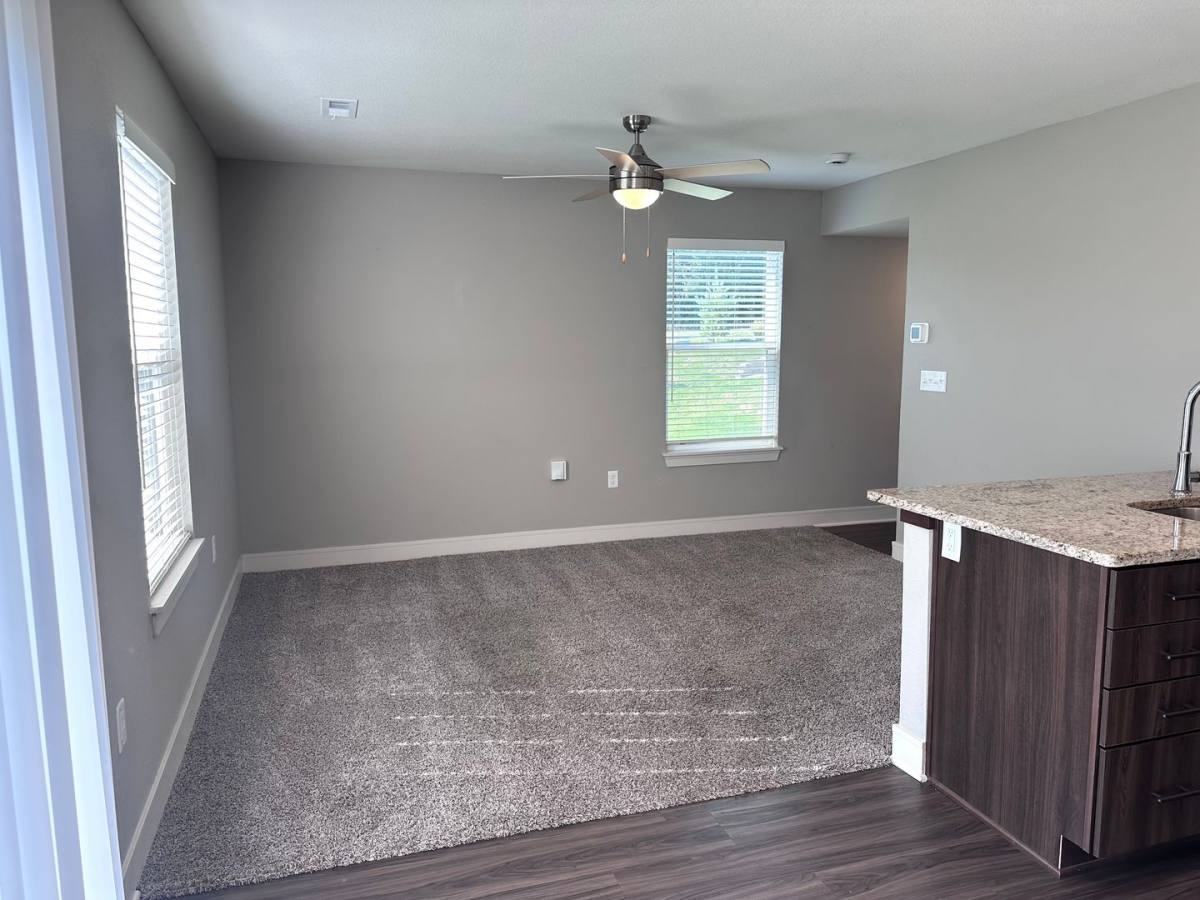 Townhouse for rent at 1546 NE Shale Court, Grain Valley, MO 64029