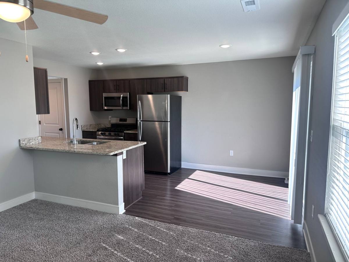 Townhouse for rent at 1546 NE Shale Court, Grain Valley, MO 64029