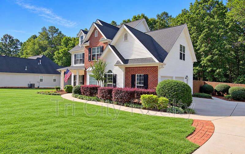 House for rent at 75 Sycamore Way, Sharpsburg, GA 30277