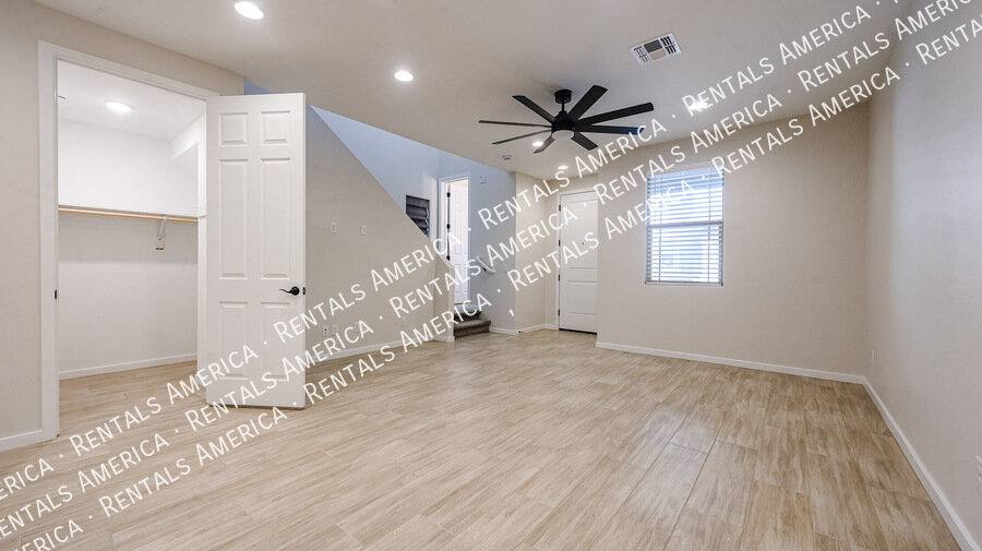 Townhouse for rent at 2858 N Evergreen St, Buckeye, AZ 85396
