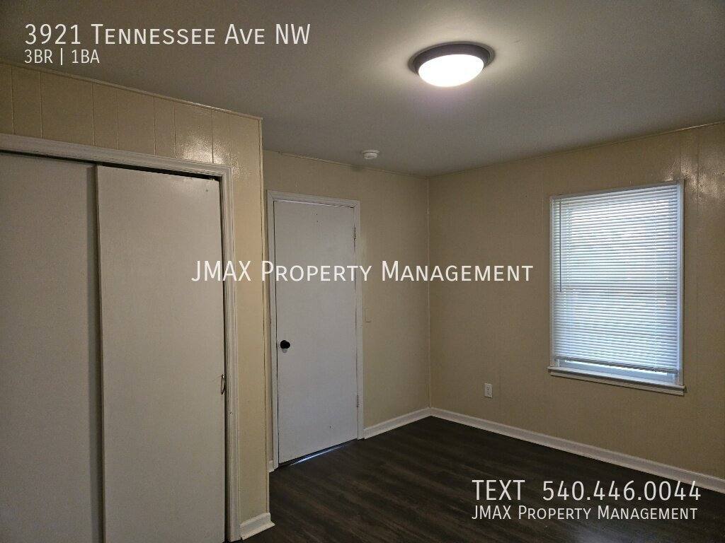 House for rent at 3921 Tennessee Ave NW, Roanoke, VA 24017