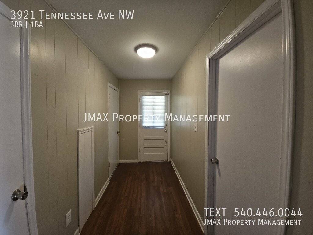 House for rent at 3921 Tennessee Ave NW, Roanoke, VA 24017