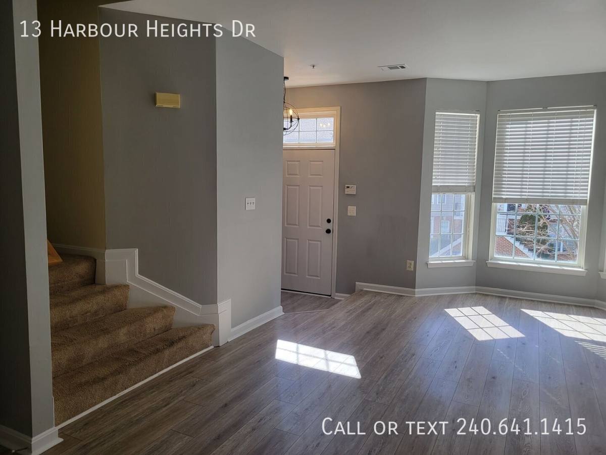 Townhouse for rent at 13 Harbour Heights Dr, Annapolis, MD 21401