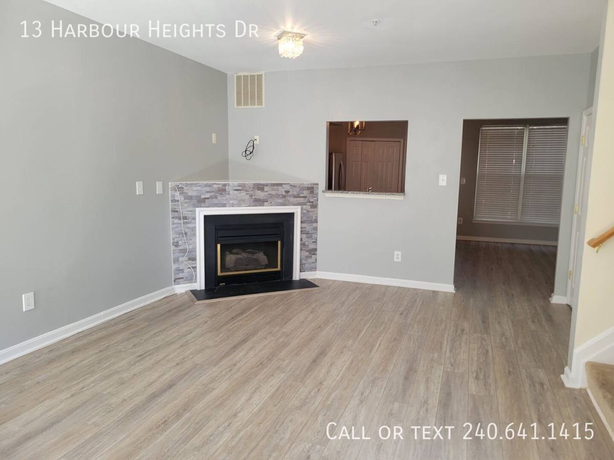 Townhouse for rent at 13 Harbour Heights Dr, Annapolis, MD 21401