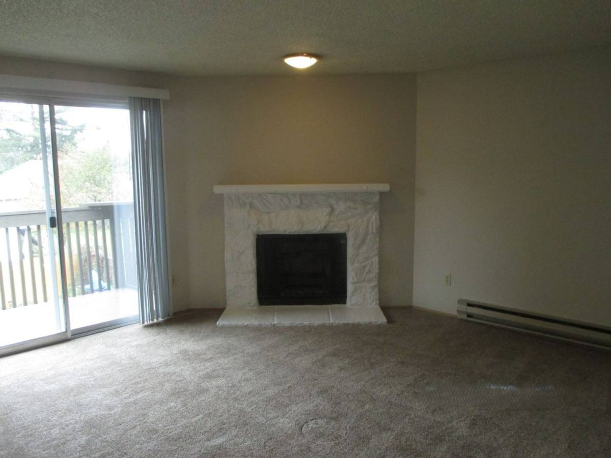 Apartment for rent at 212 Portland Court SW, Pacific, WA 98047
