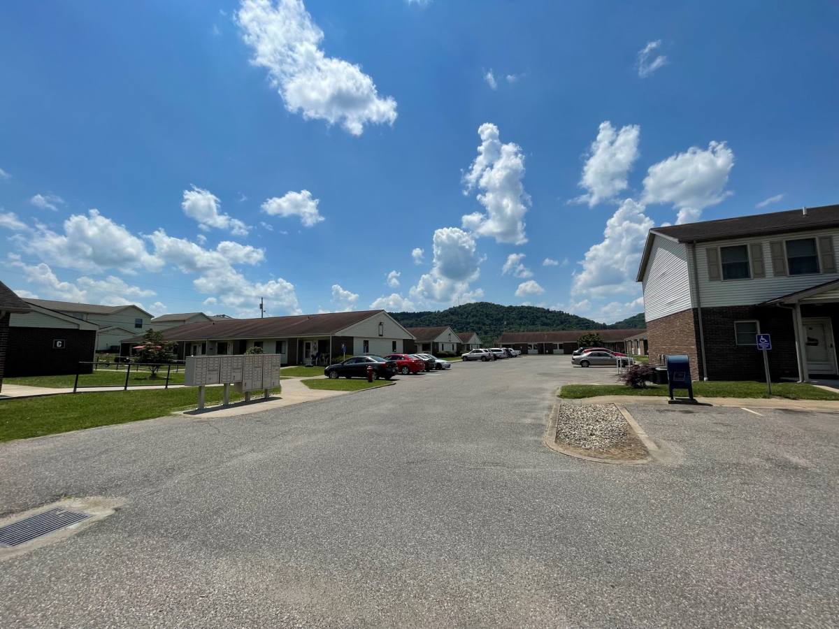 Apartment for rent at 130 N Bridge Street; E-2, New Martinsville, WV 26155