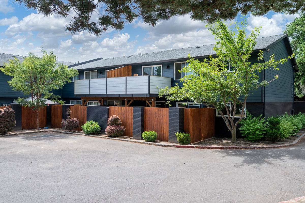 Apartment for rent at East 25, 755 SE Hogan Rd, Gresham, OR 97080