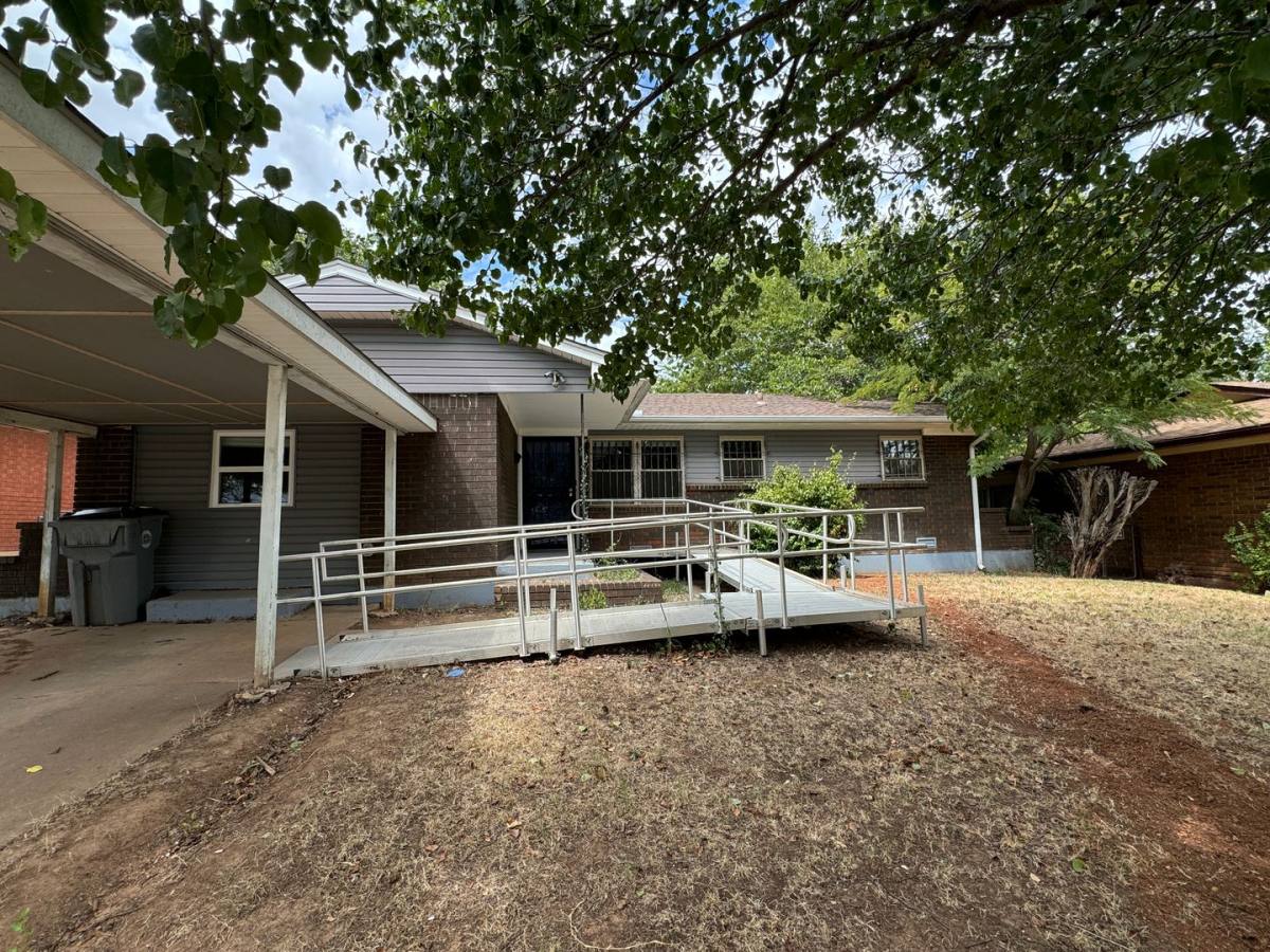House for rent at 711 SW Ranch Oak Blvd, Lawton, OK 73501