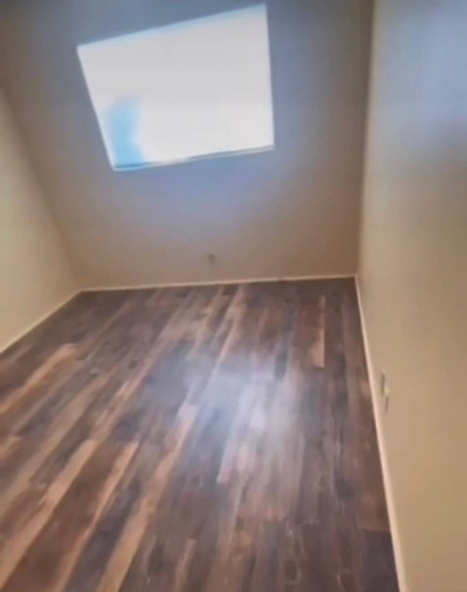 Apartment for rent at 504 W Hillsdale St, Inglewood, CA 90302