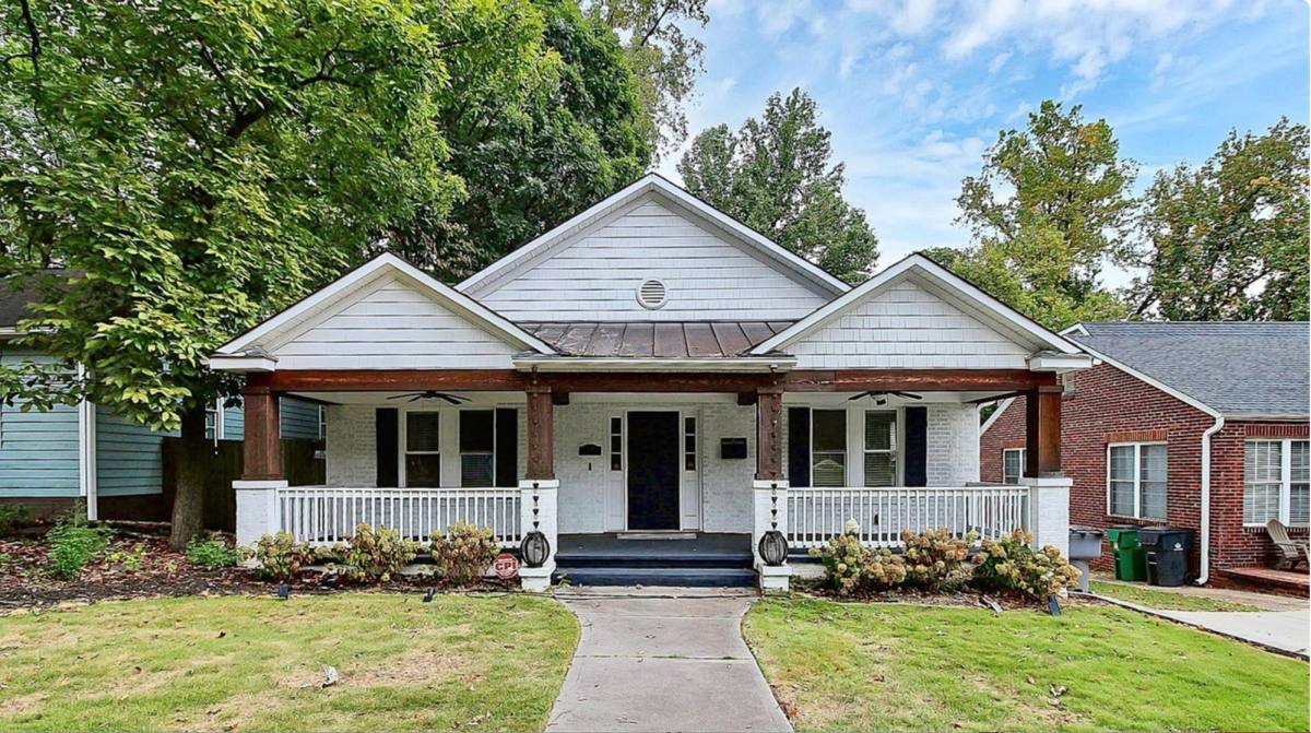 Apartment for rent at 1920 Woodcrest Ave, Charlotte, NC 28217