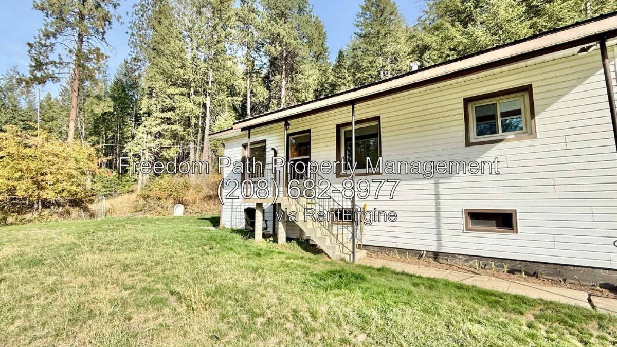1554 Lignite Rd, Sagle, ID 83860 - House for Rent - Image 1