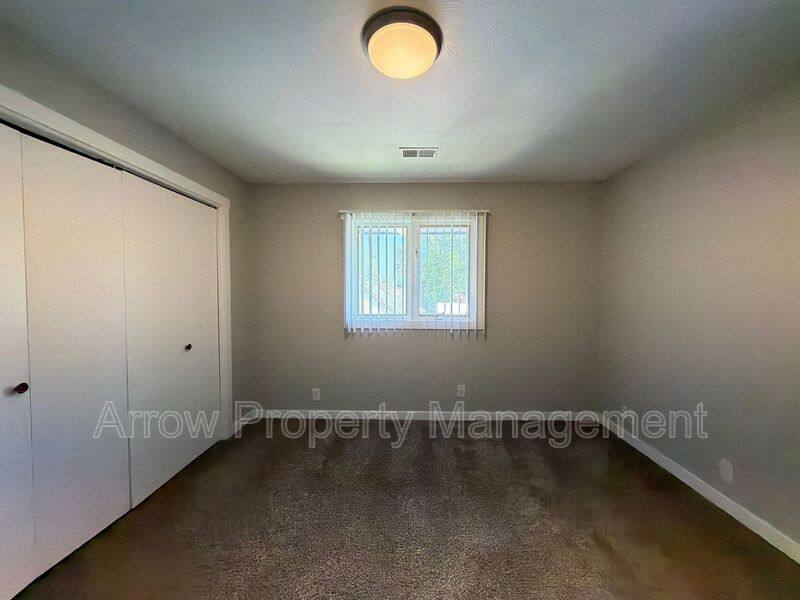 Apartment for rent at 440 Moffitt St #2, Seward, NE 68434