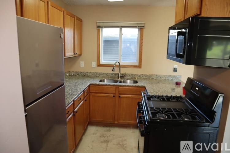 Townhouse for rent at 3252 Dodd Lane, St. Paul, MN 55121