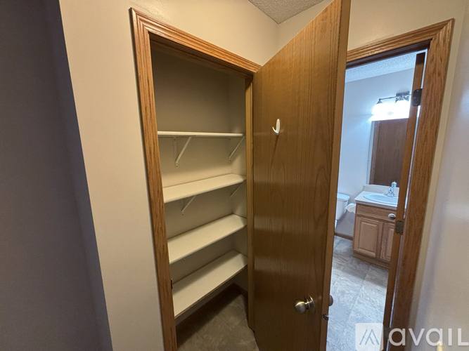 Townhouse for rent at 6376 Upper 13th St N, St. Paul, MN 55128