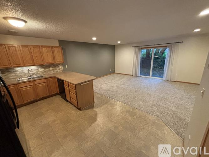 Townhouse for rent at 6376 Upper 13th St N, St. Paul, MN 55128