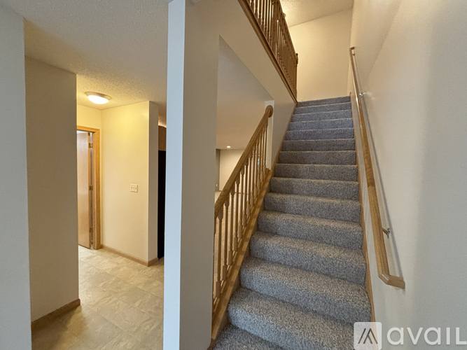 Townhouse for rent at 6376 Upper 13th St N, St. Paul, MN 55128