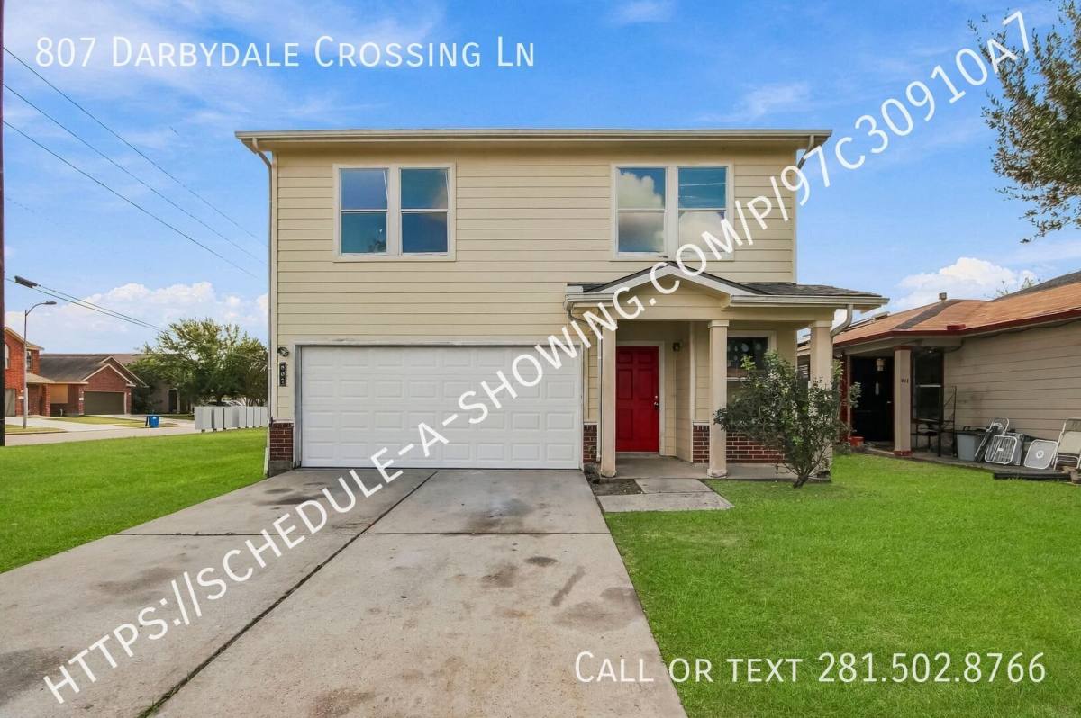 House for rent at 807 Darbydale Crossing Lane, Houston, TX 77090