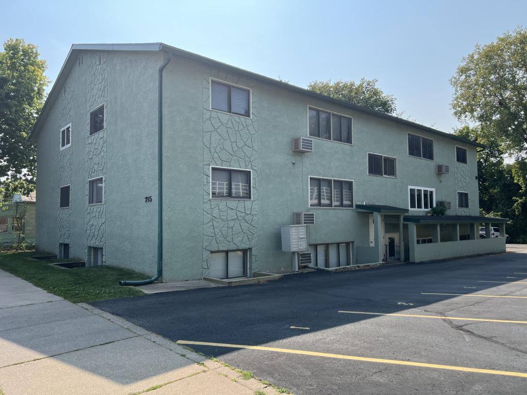 Apartment for rent at 715 9th St N, La Crosse, WI 54601