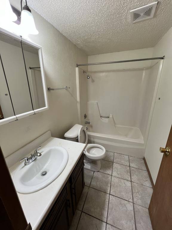 727 9th St N, La Crosse, WI 54601 - Apartment for Rent - Image 4