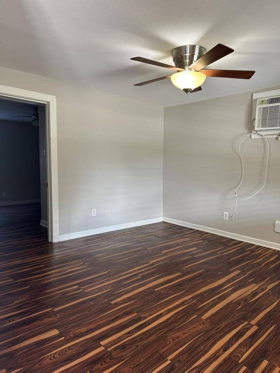 Apartment for rent at 1704 Avondale St, Victoria, TX 77901