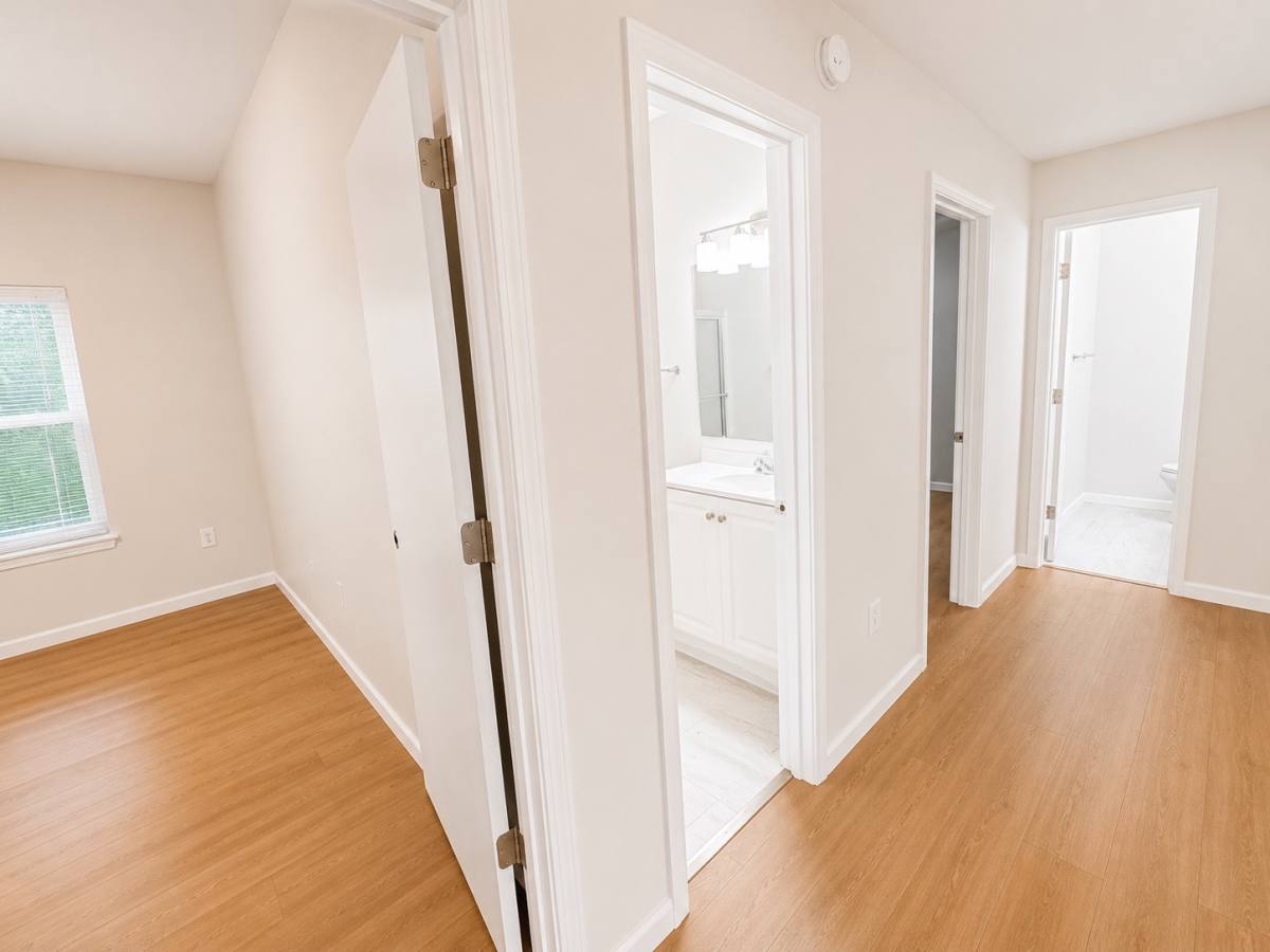 Apartment for rent at 425 Thornton St, Leavenworth, KS 66048