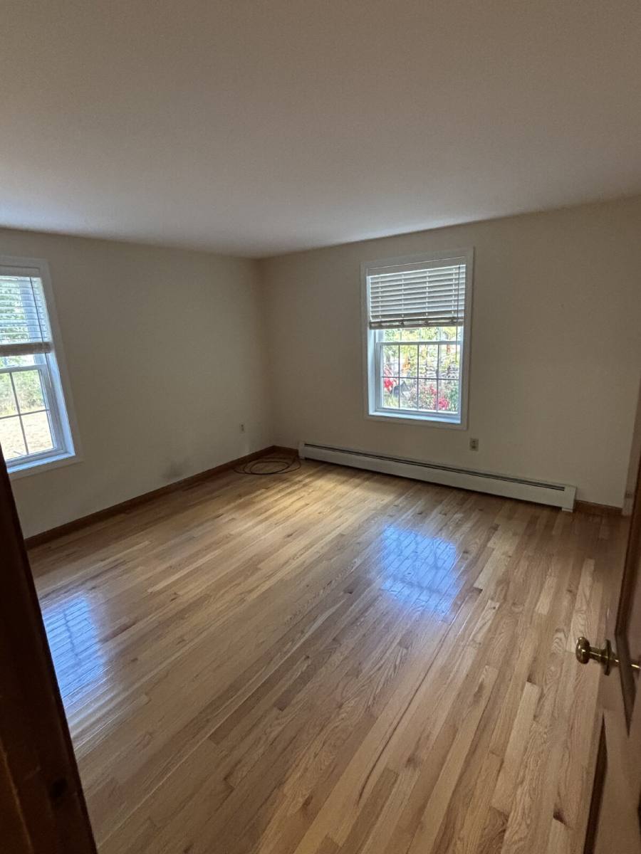 House for rent at 26 Thornton Rd W, Merrimack, NH 03054