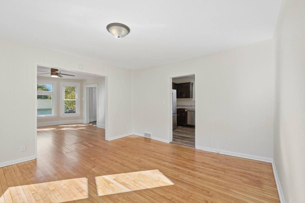 House for rent at 527 Arlington Ave E, St. Paul, MN 55130